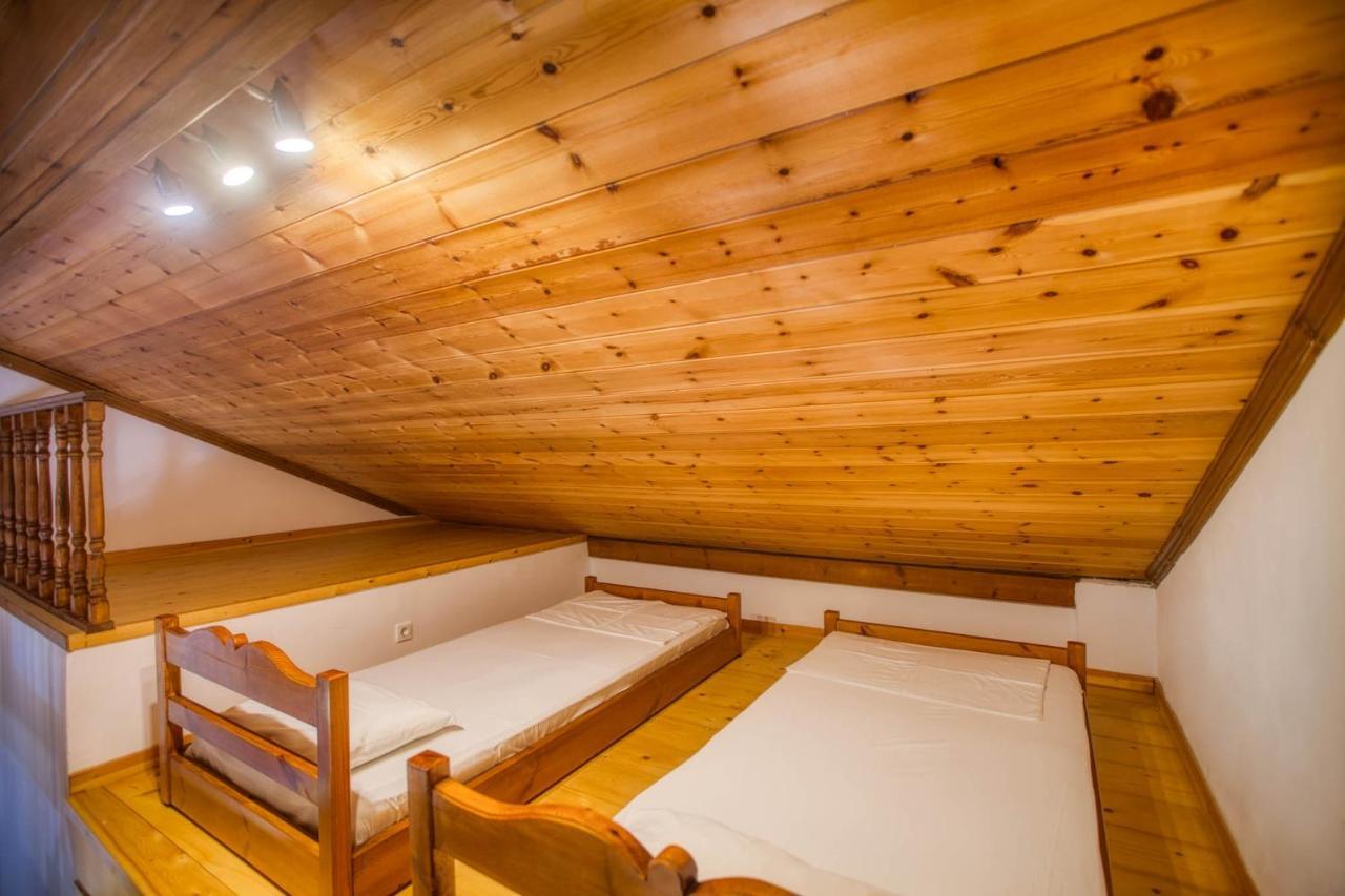 Appartamento Christinas Lofts Ágios Matthaíos Esterno foto