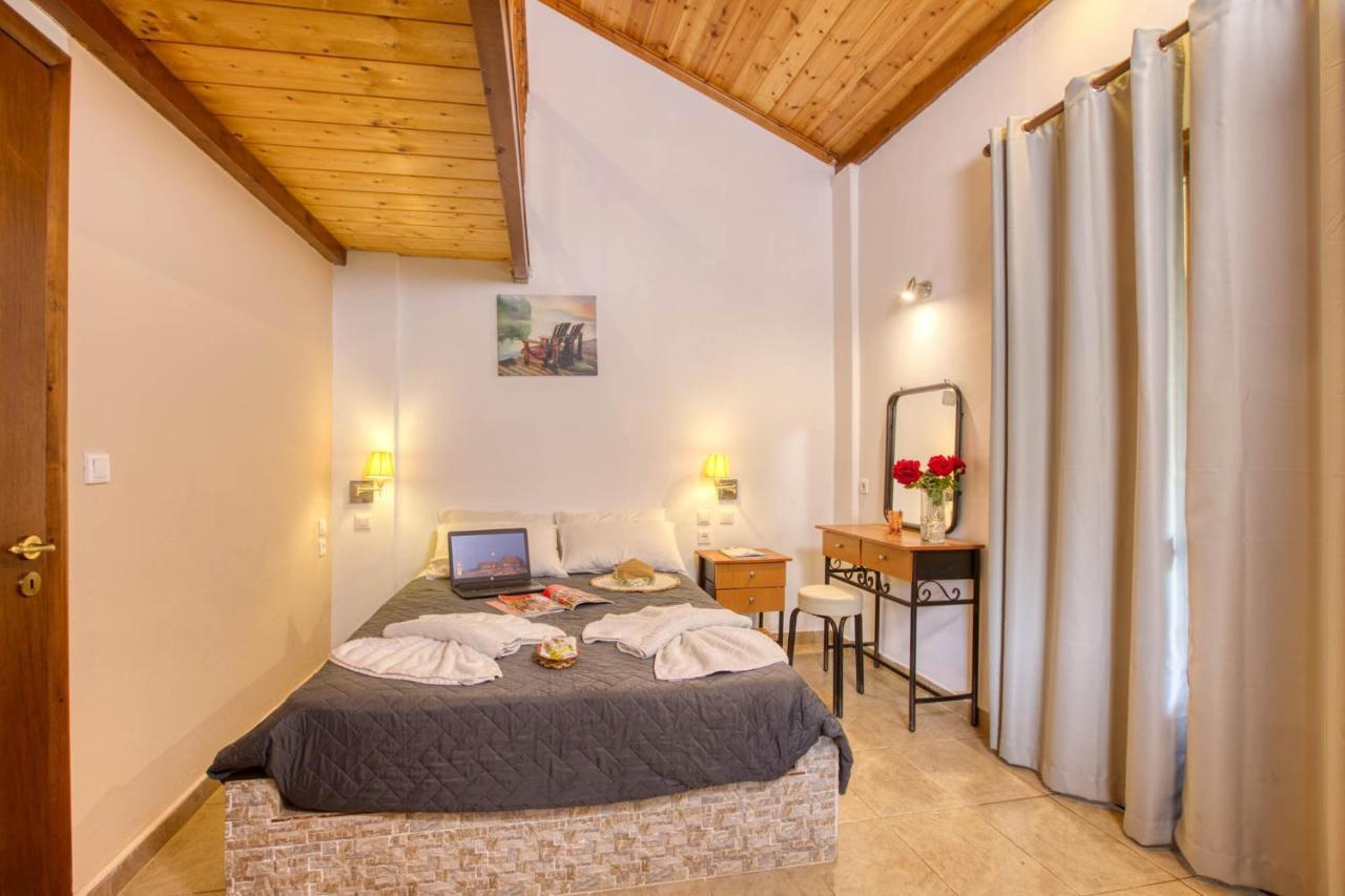 Appartamento Christinas Lofts Ágios Matthaíos Esterno foto